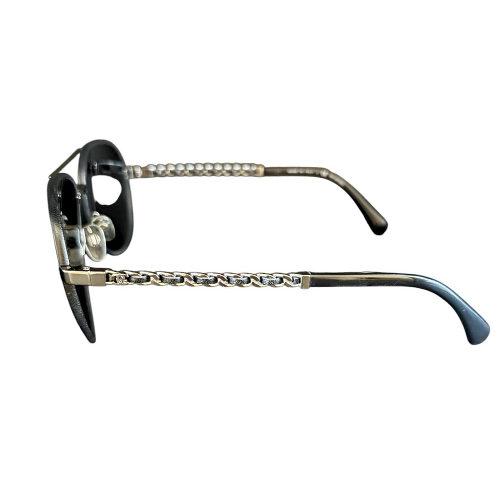 Chanel Chain Aviator Sunglasses - Picture 4 of 8
